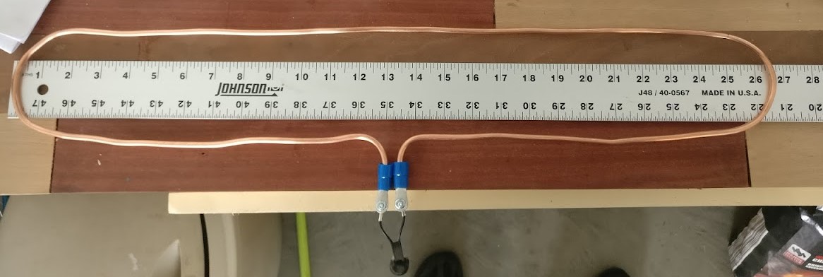 Simple and effective Folded Dipole Antenna