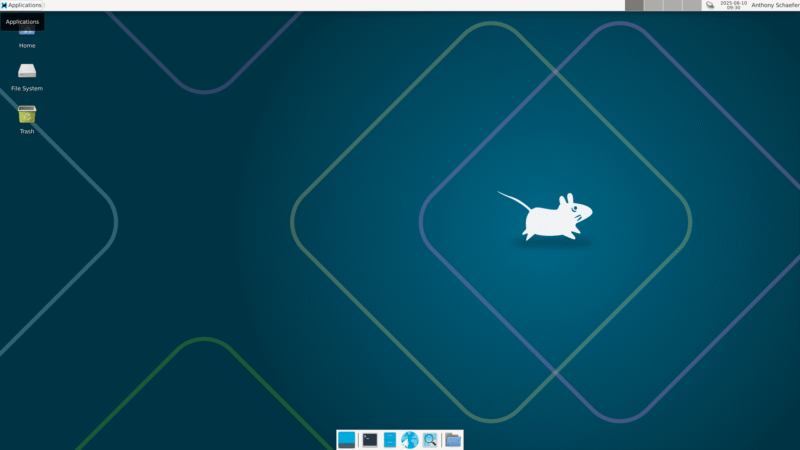 Debian 13 Review